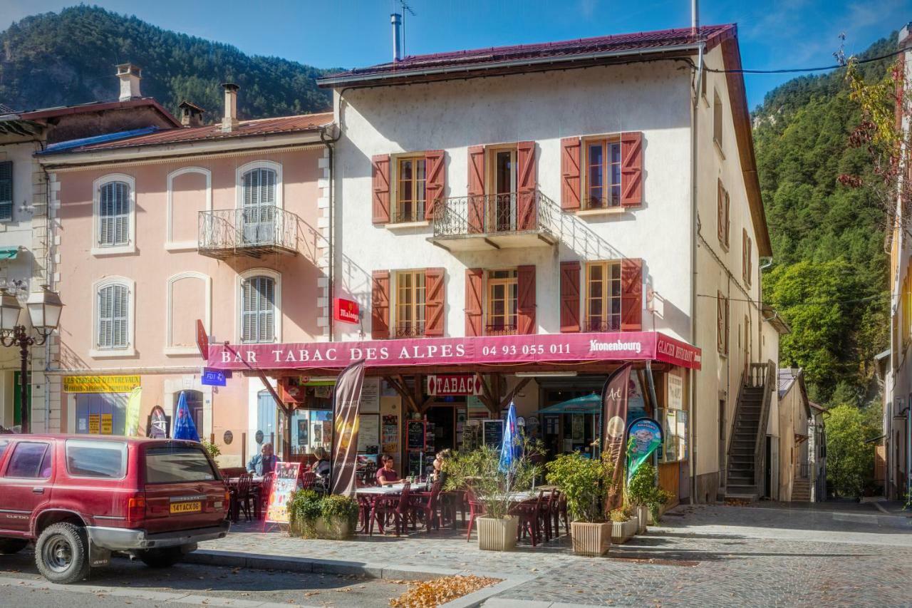 ホテル Relais Des Alpes ギヨーム エクステリア 写真